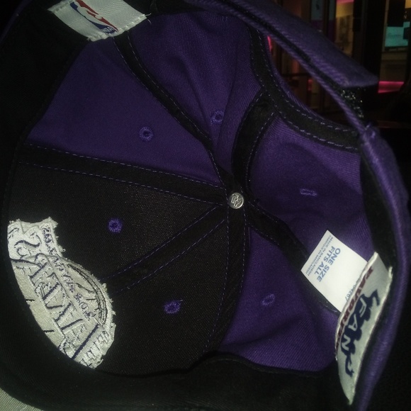 LA Lakers Hat - Picture 3 of 6